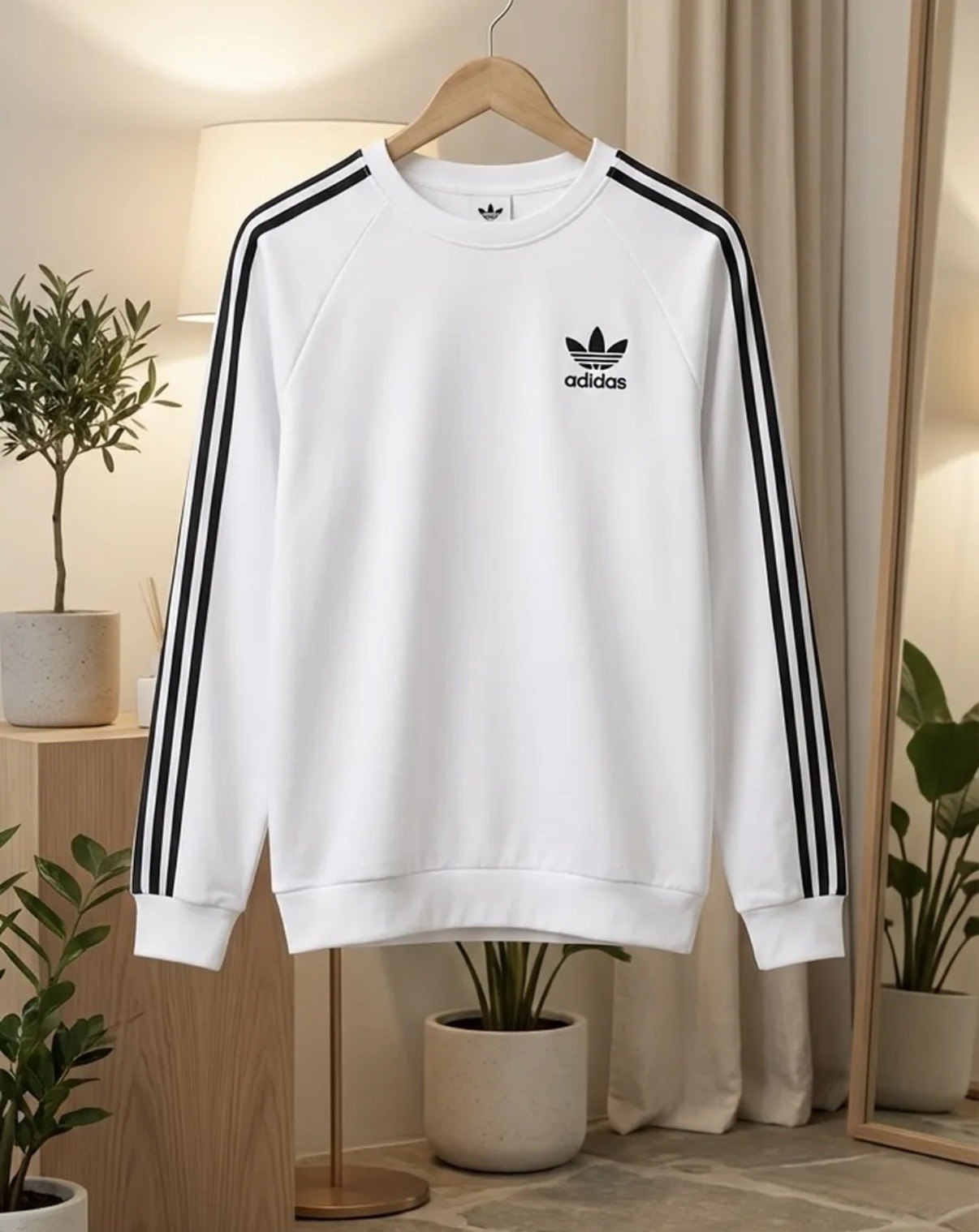 Свитшот adidas однотонный белый